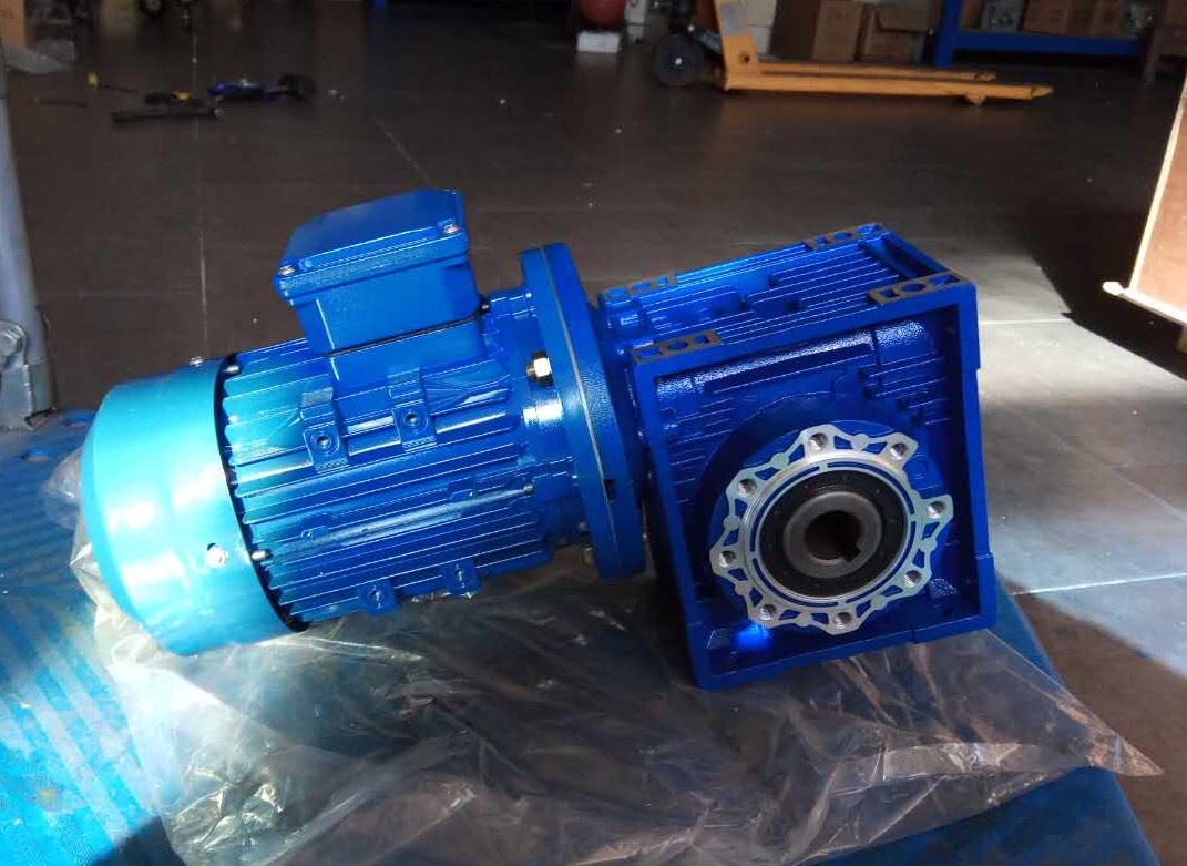 NMRV090-20-4KW,運輸機(jī)減速機(jī),NMRV090減速器 NMRV090-20-4KW,運輸機(jī)減速機(jī),NMRV090減速器